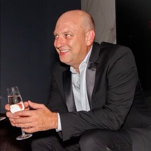 Meet your Posher, Lee